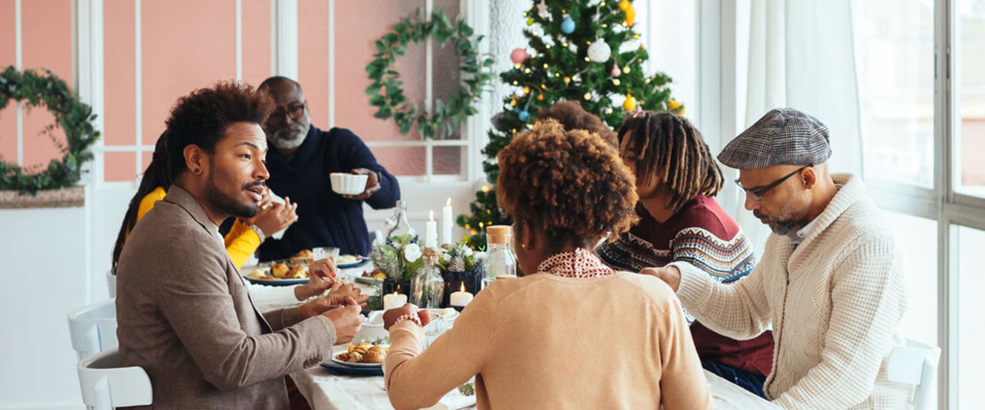 What Topics Should You Avoid Discussing with Family and Friends?